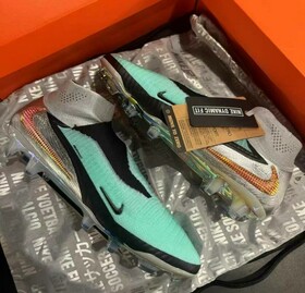 Футбольні бутси Nike Phantom 360 AG Light Blue/Silver/Gold Футбольні бутси Nike Phantom 360 AG Light Blue/Silver/Gold